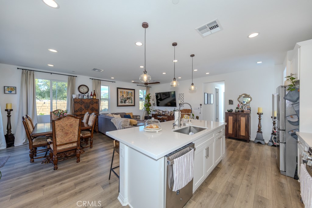 24123 E Beacon Court