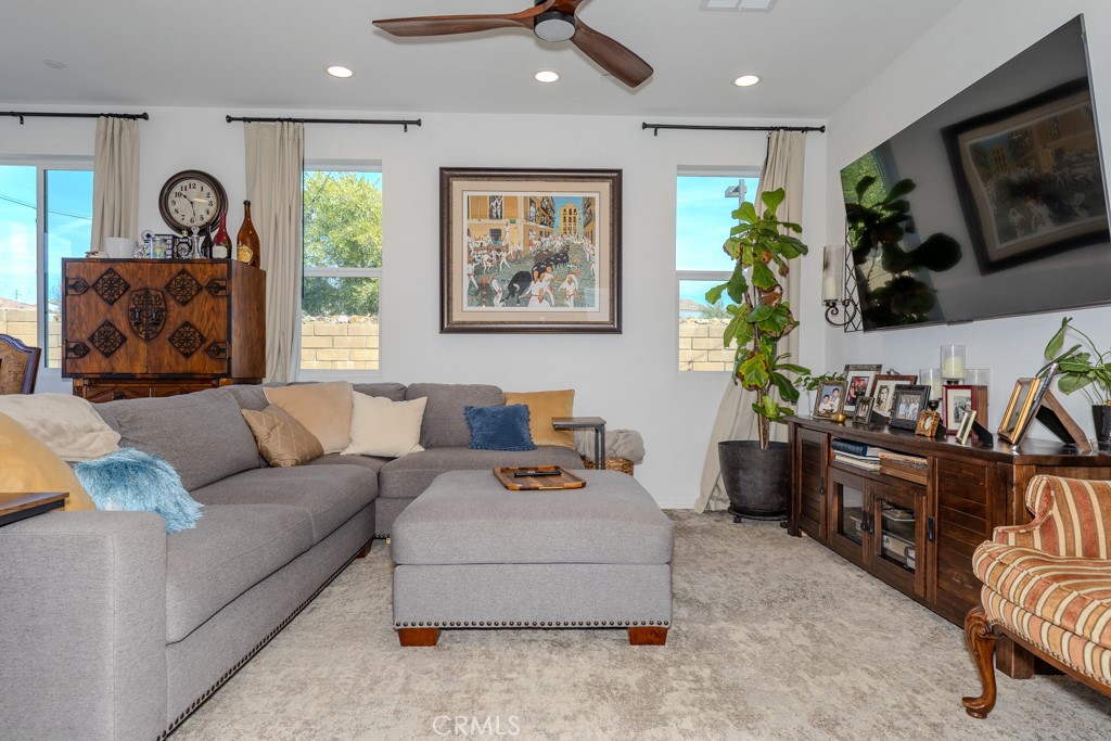 24123 E Beacon Court