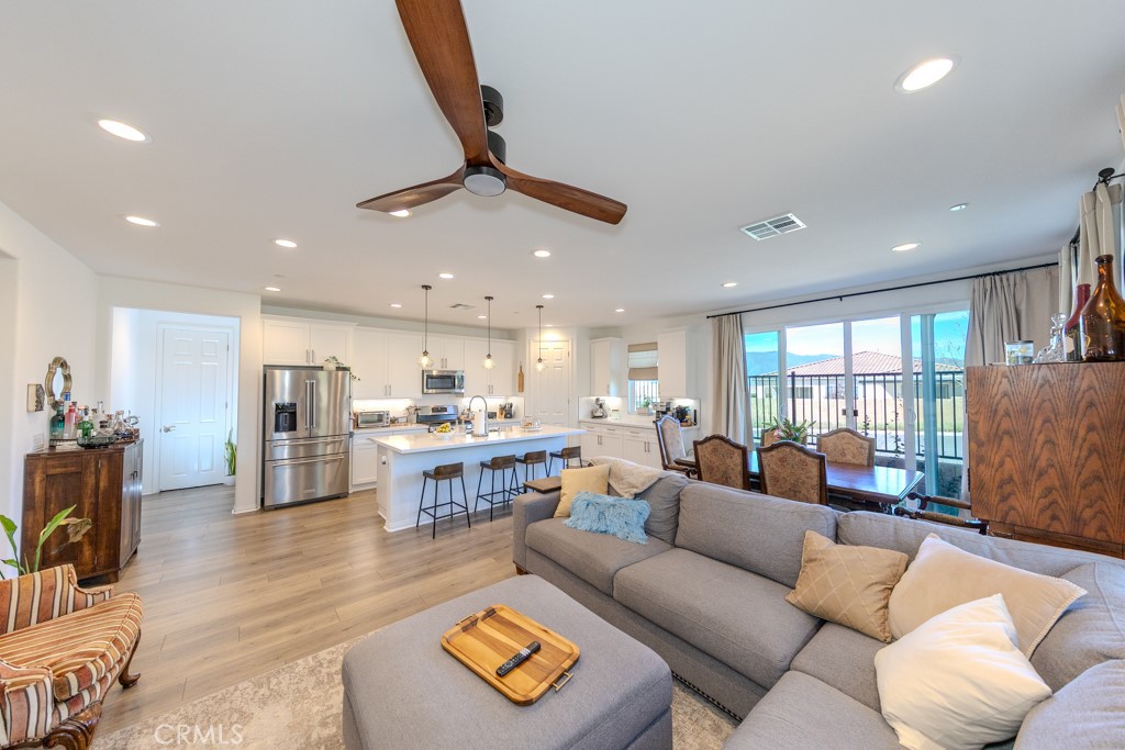 24123 E Beacon Court