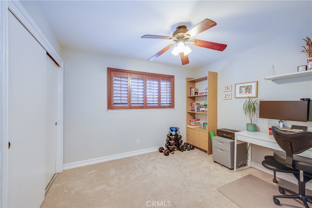 22688 La Paix Street