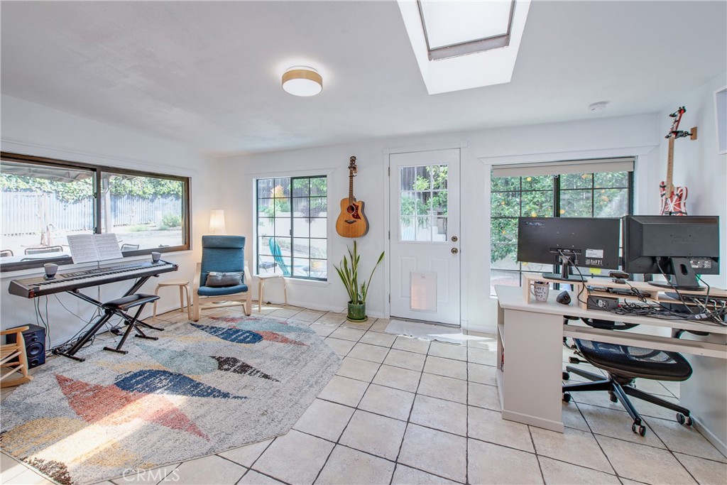 22688 La Paix Street