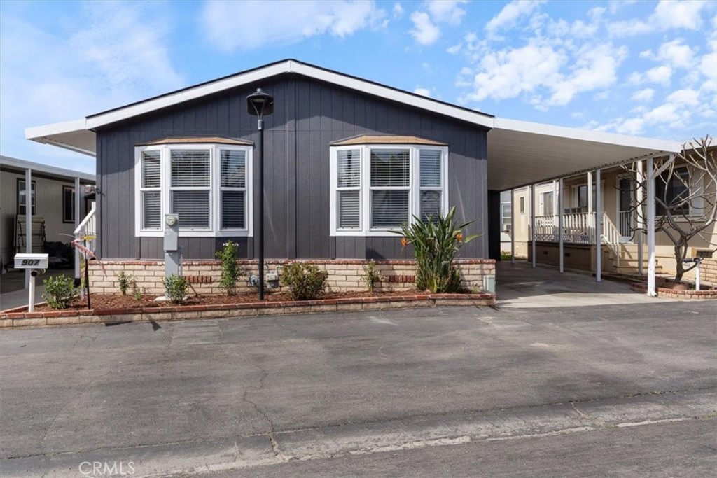 907 Ironwood