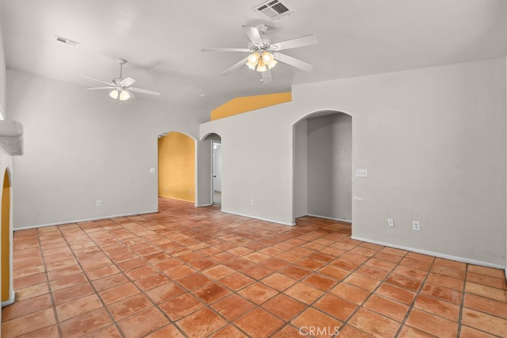32205 Cathedral Canyon