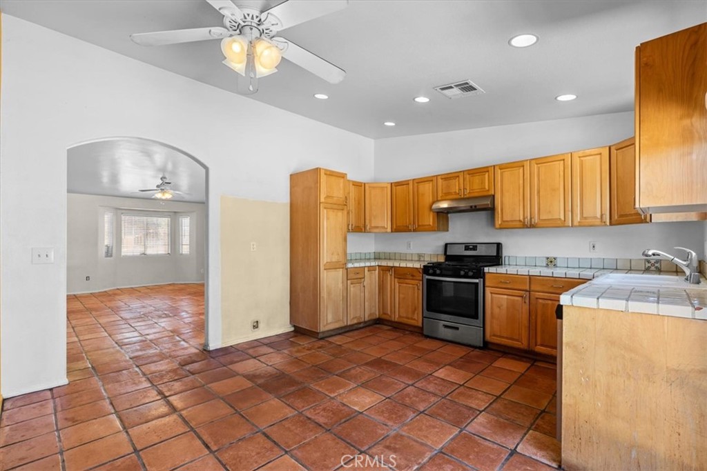 32205 Cathedral Canyon