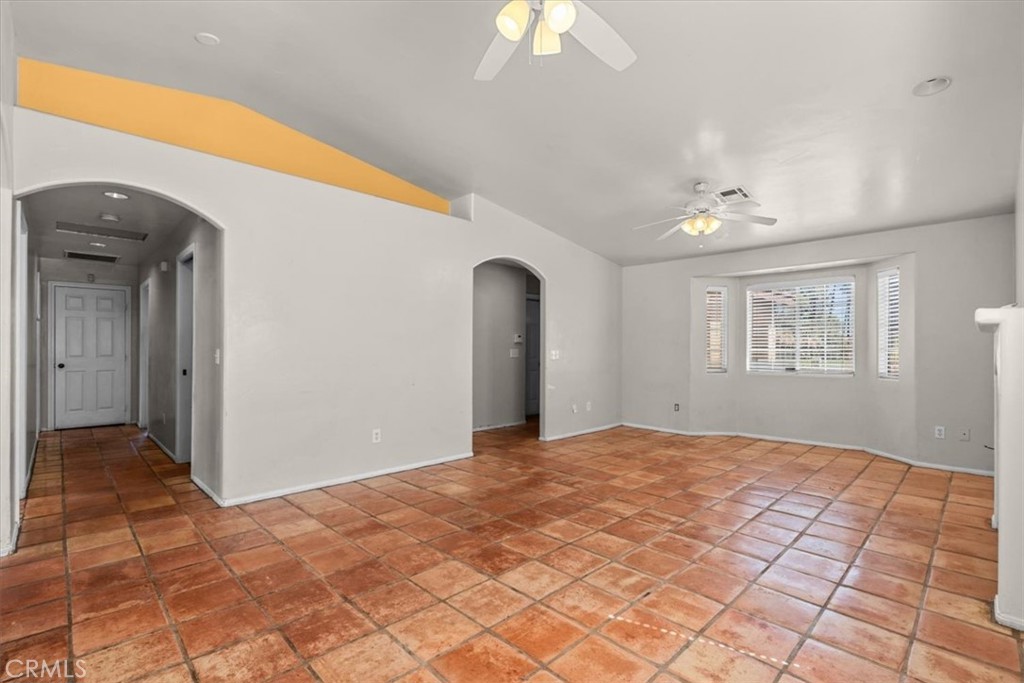 32205 Cathedral Canyon