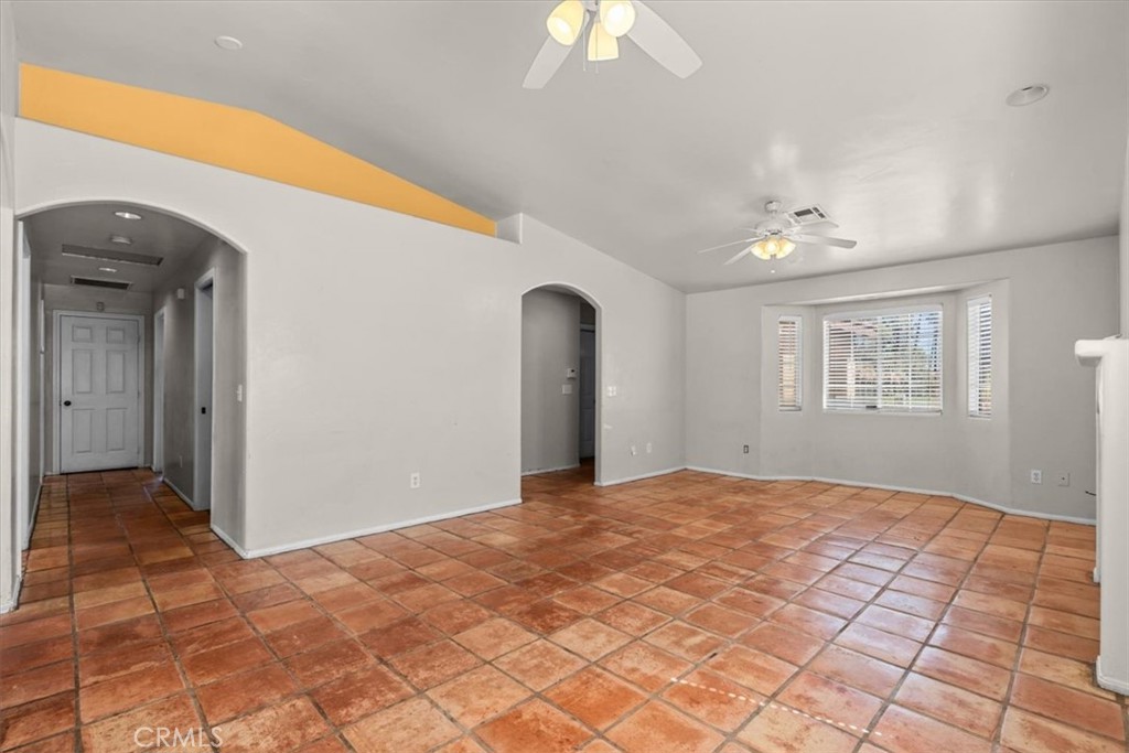 32205 Cathedral Canyon