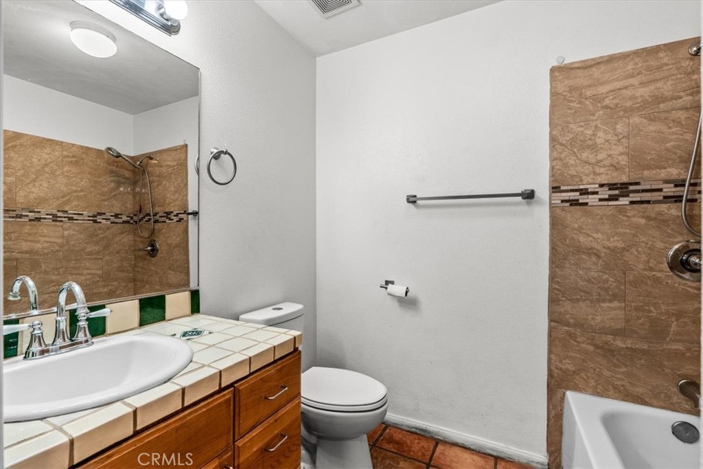32205 Cathedral Canyon