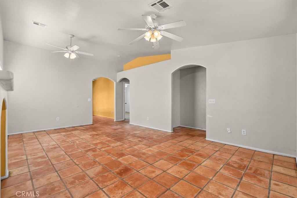 32205 Cathedral Canyon
