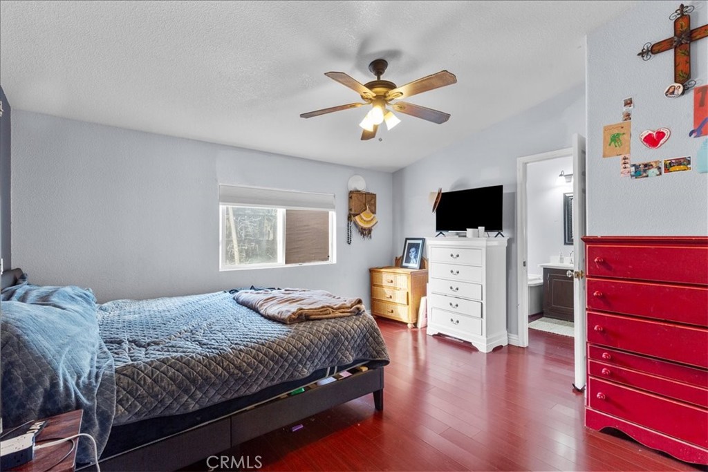 9080 Bloomfield 126