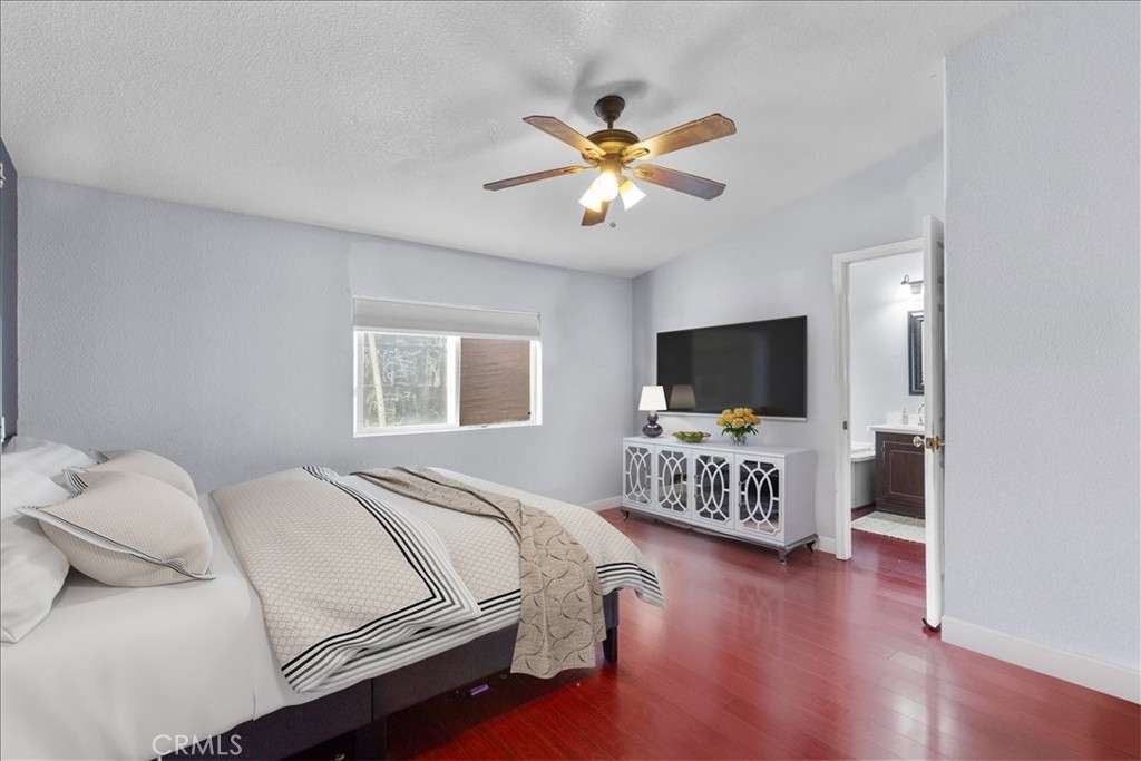 9080 Bloomfield 126