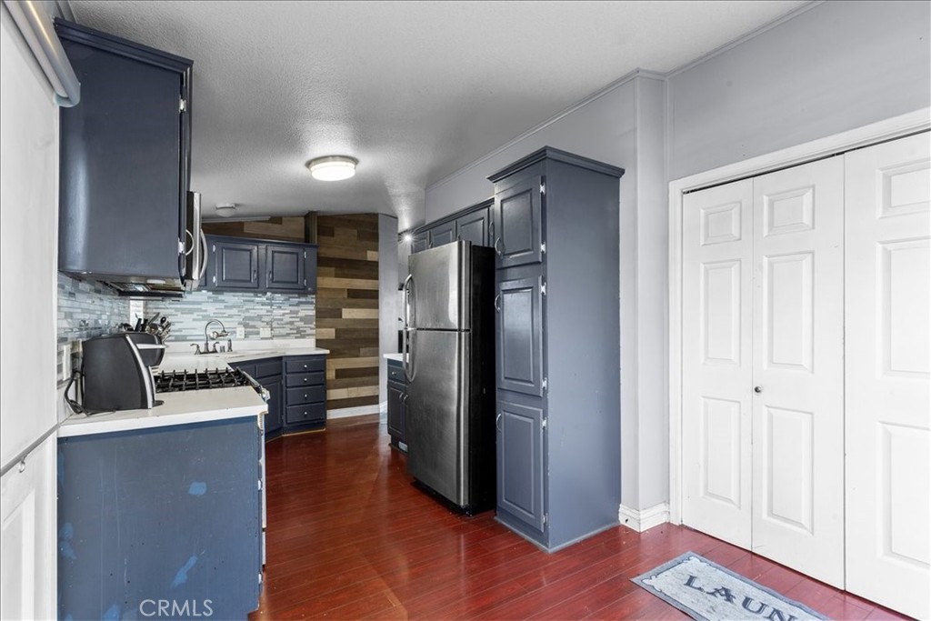 9080 Bloomfield 126