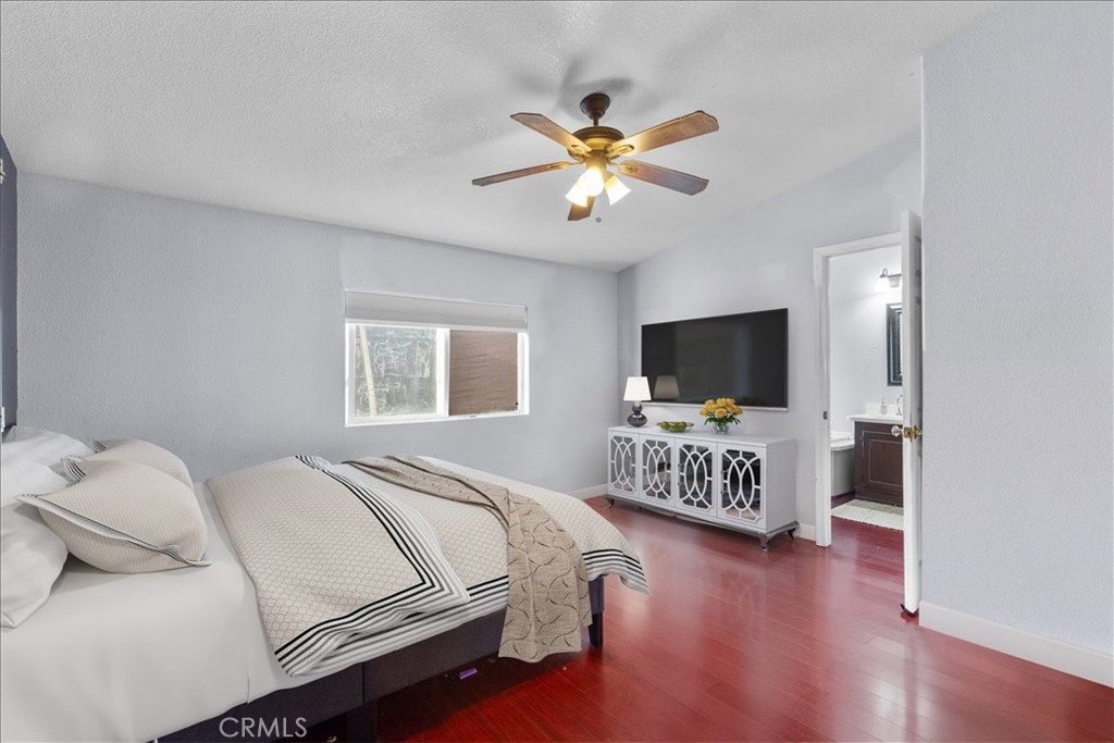 9080 Bloomfield 126