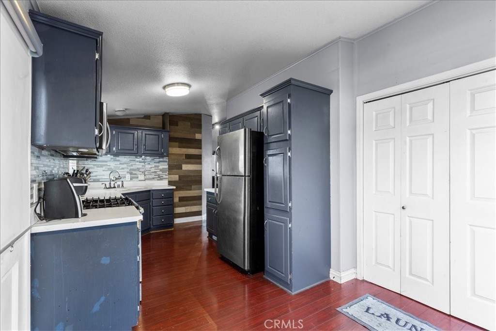 9080 Bloomfield 126