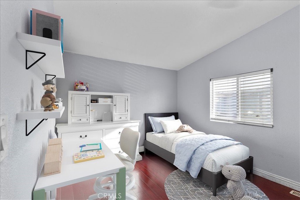 9080 Bloomfield 126