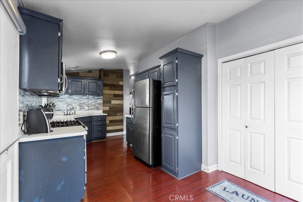 9080 Bloomfield 126