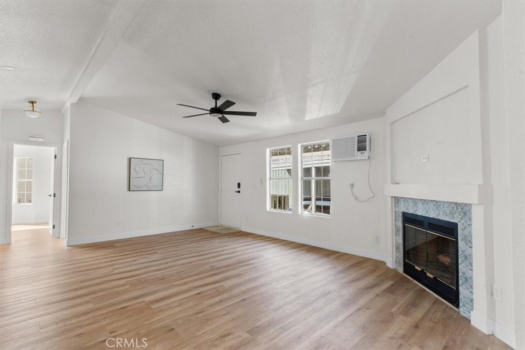 9080 Bloomfield 31