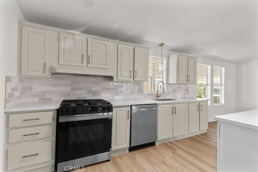 9080 Bloomfield 31