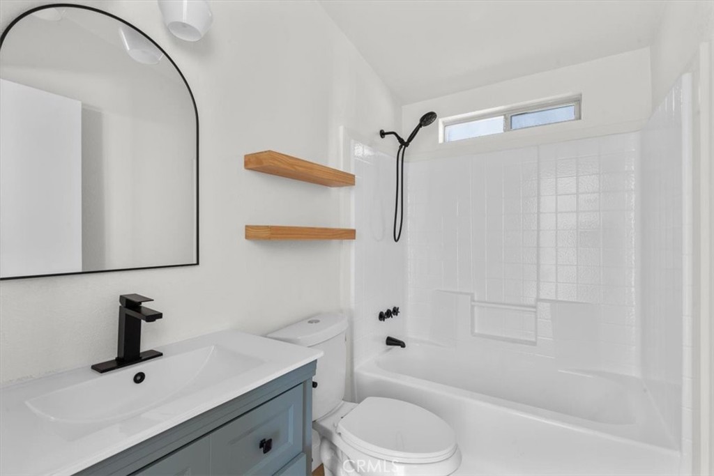 9080 Bloomfield 31