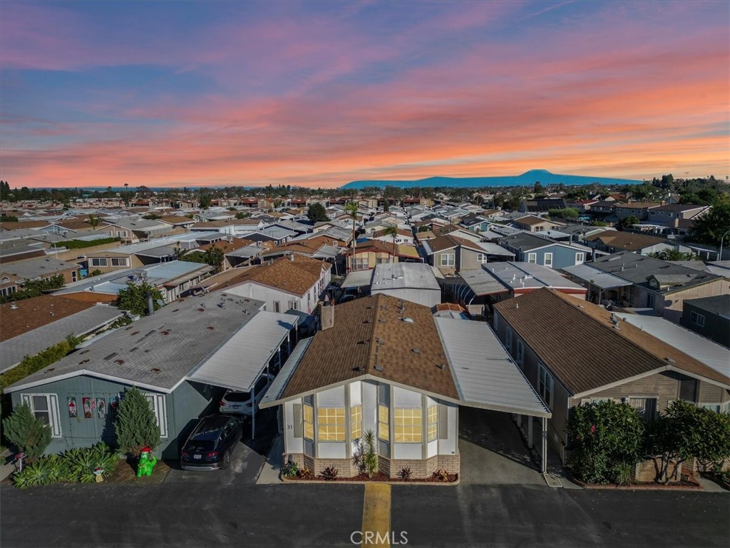 9080 Bloomfield 31