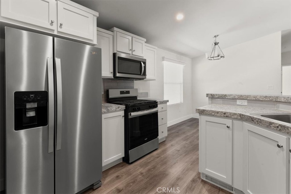 9080 Bloomfield 145