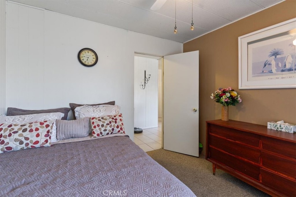 300 N Rampart 195