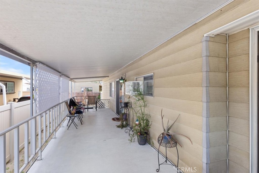 300 N Rampart 195