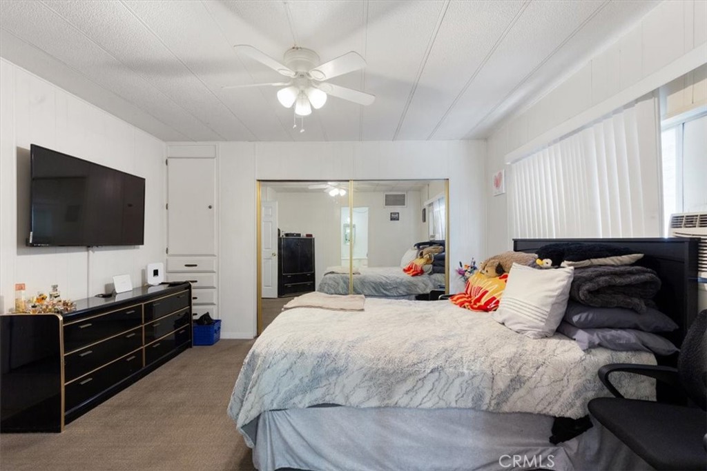 300 N Rampart 195