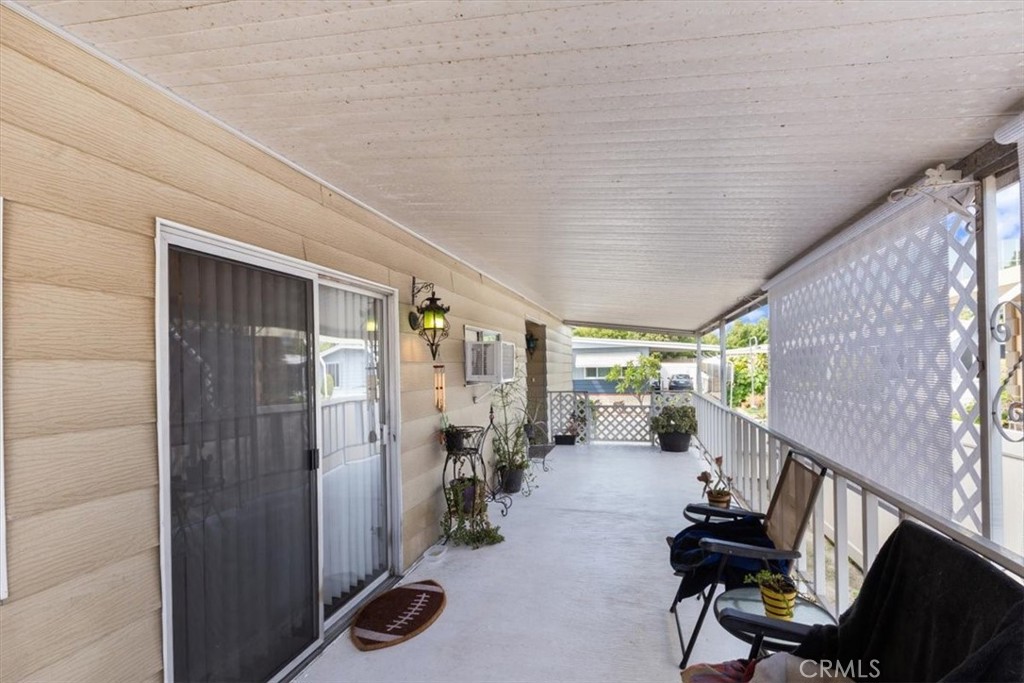 300 N Rampart 195