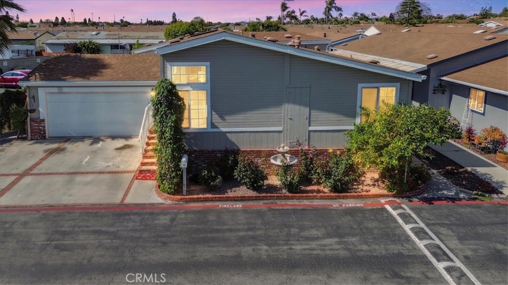 201 Crow Lane