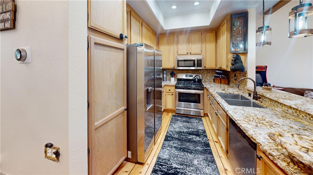 755 Cienega