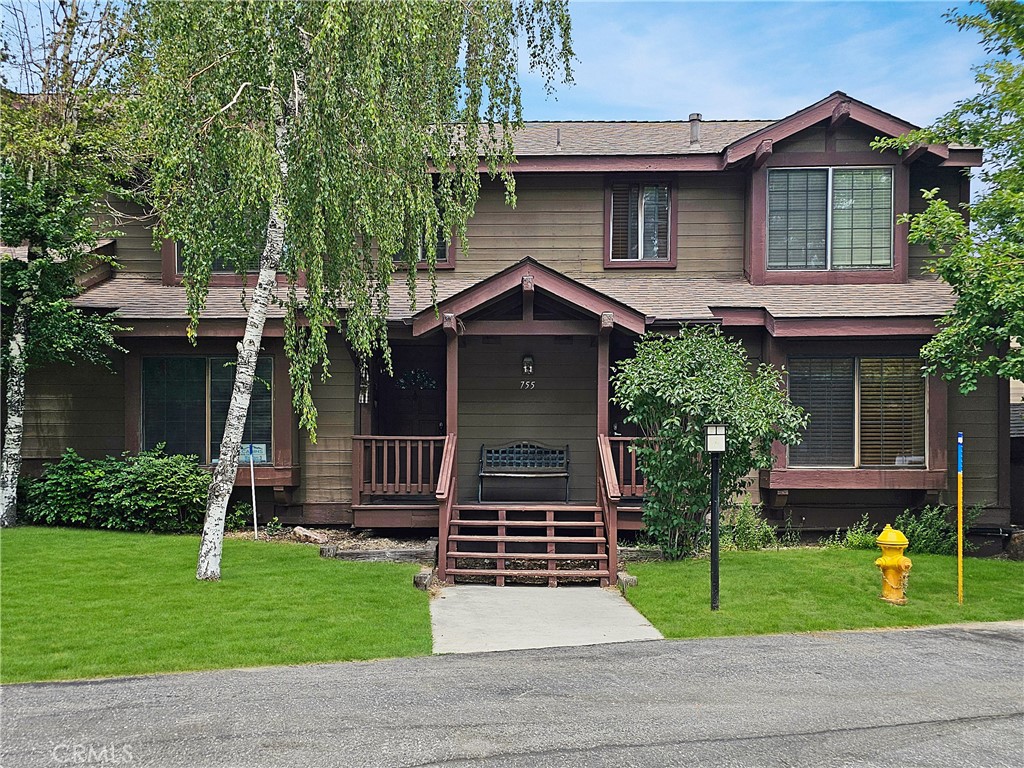 755 Cienega