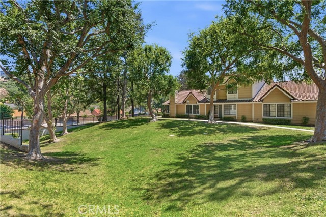 1685 DIAMOND BAR BLVD