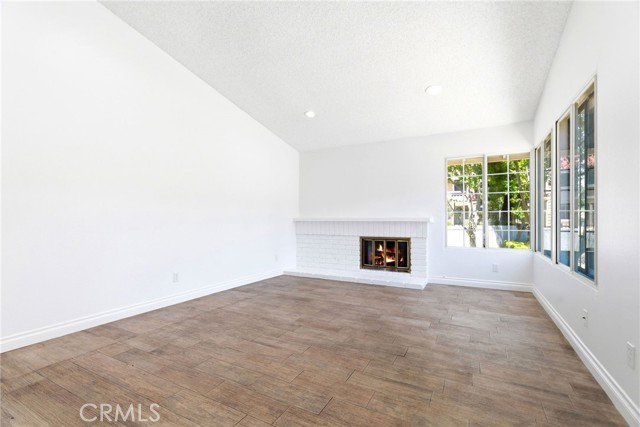 1685 DIAMOND BAR BLVD