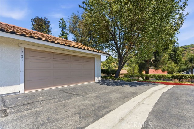 1685 DIAMOND BAR BLVD