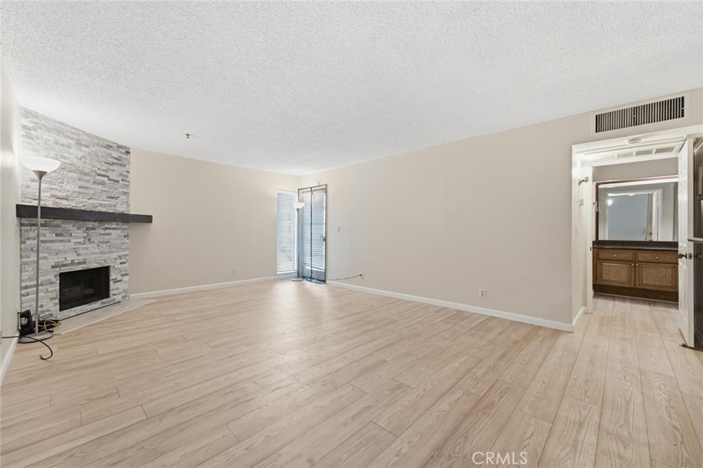 5705 Friars 22