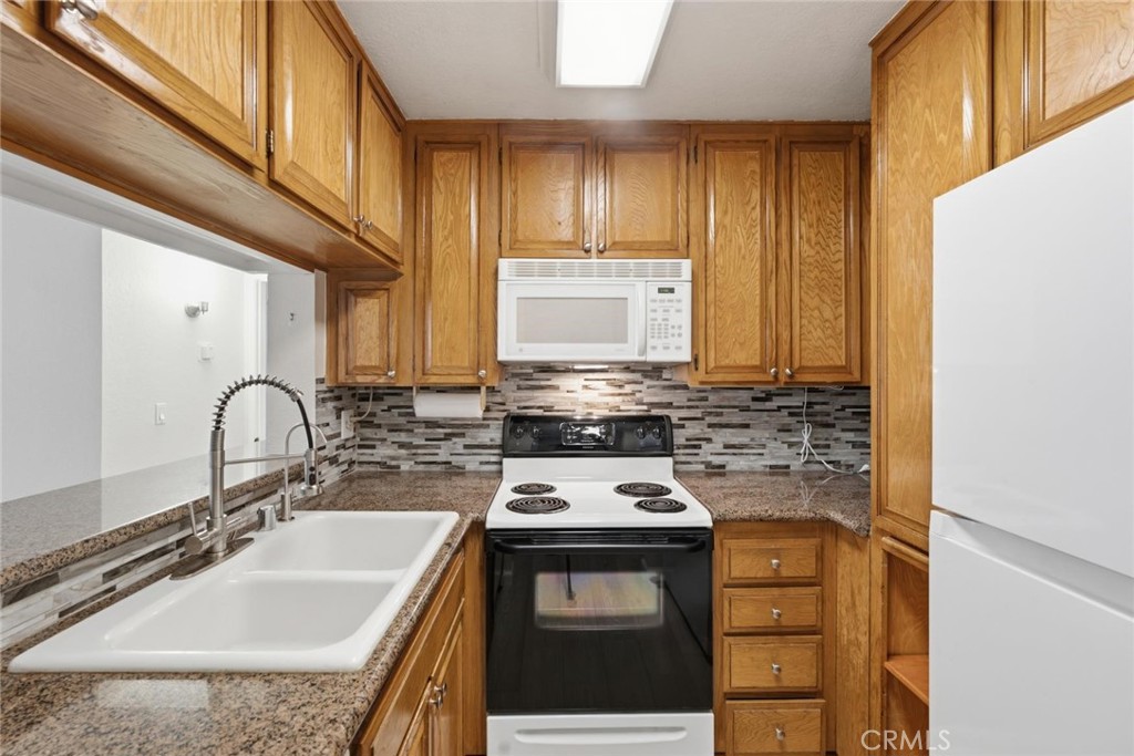 5705 Friars 22