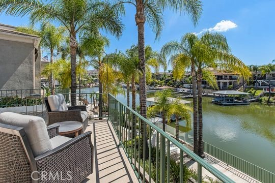 30181 Swan Point