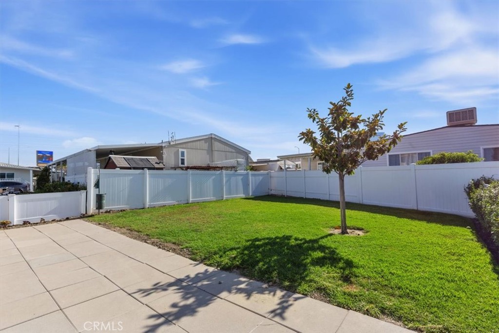 15621 Beach Boulevard 53