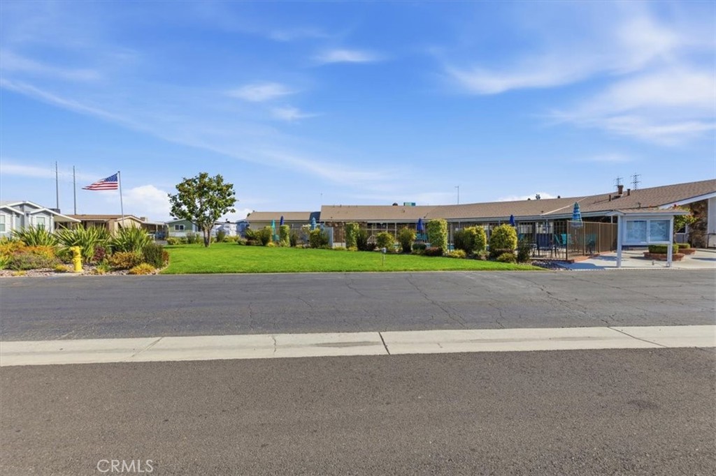 15621 Beach Boulevard 53