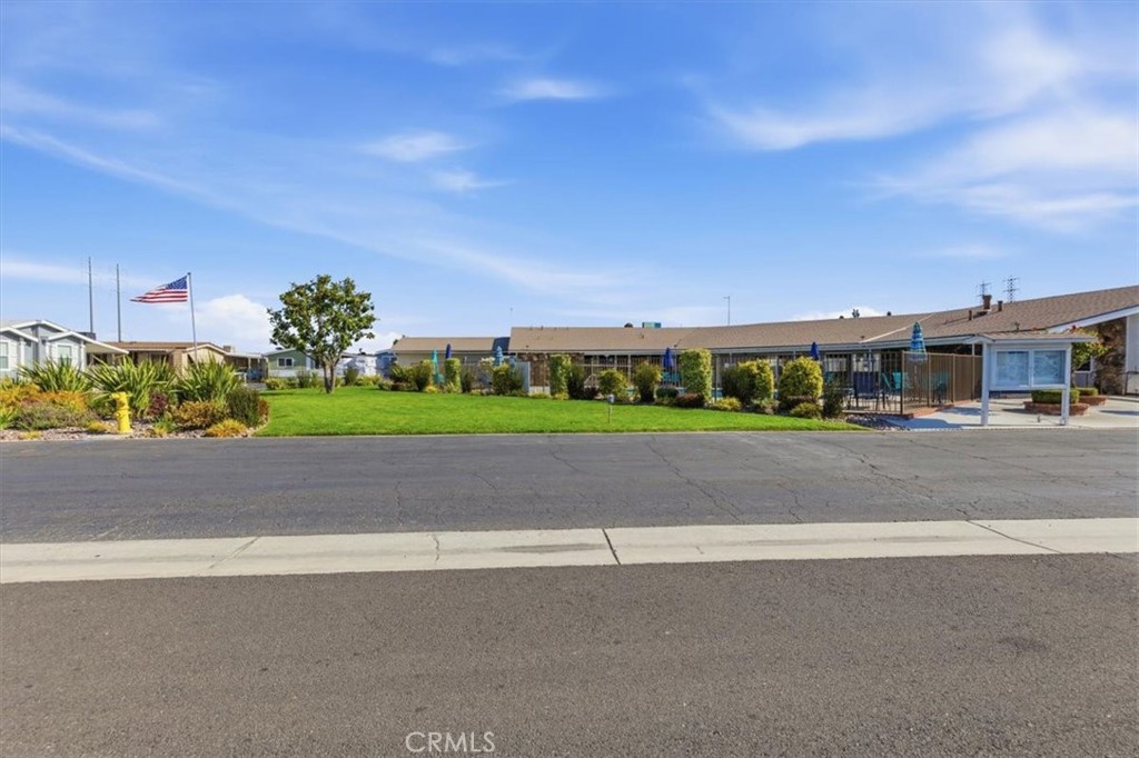 15621 Beach Boulevard 53