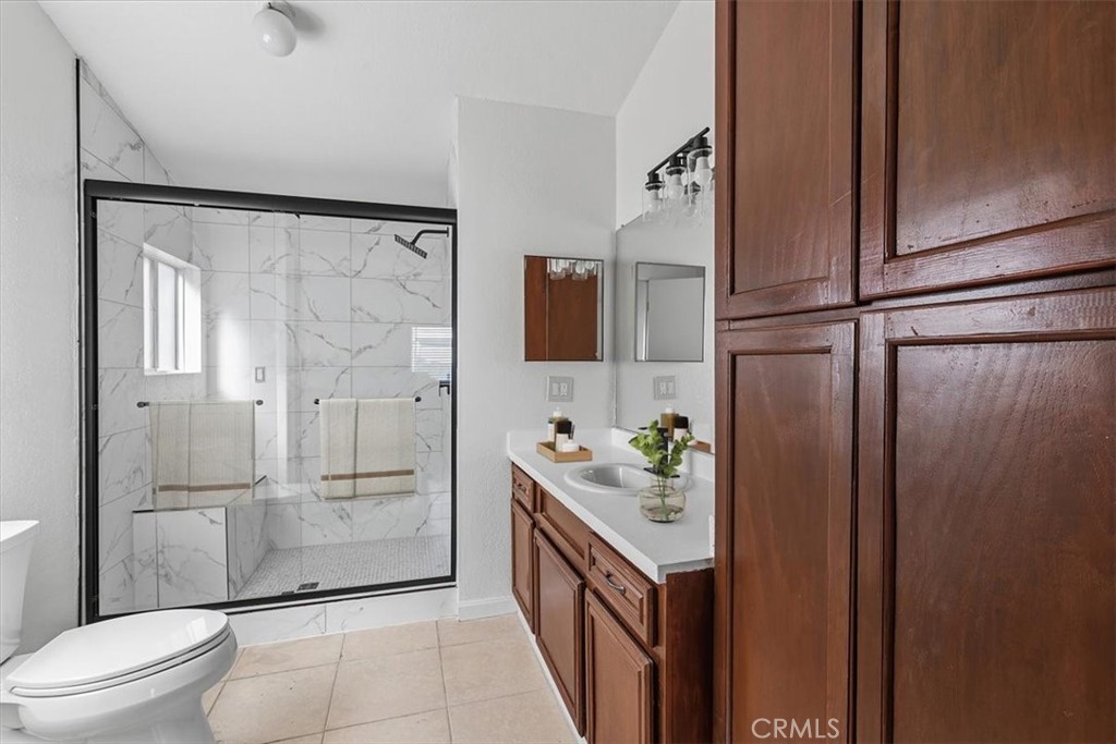 15621 Beach Boulevard 53