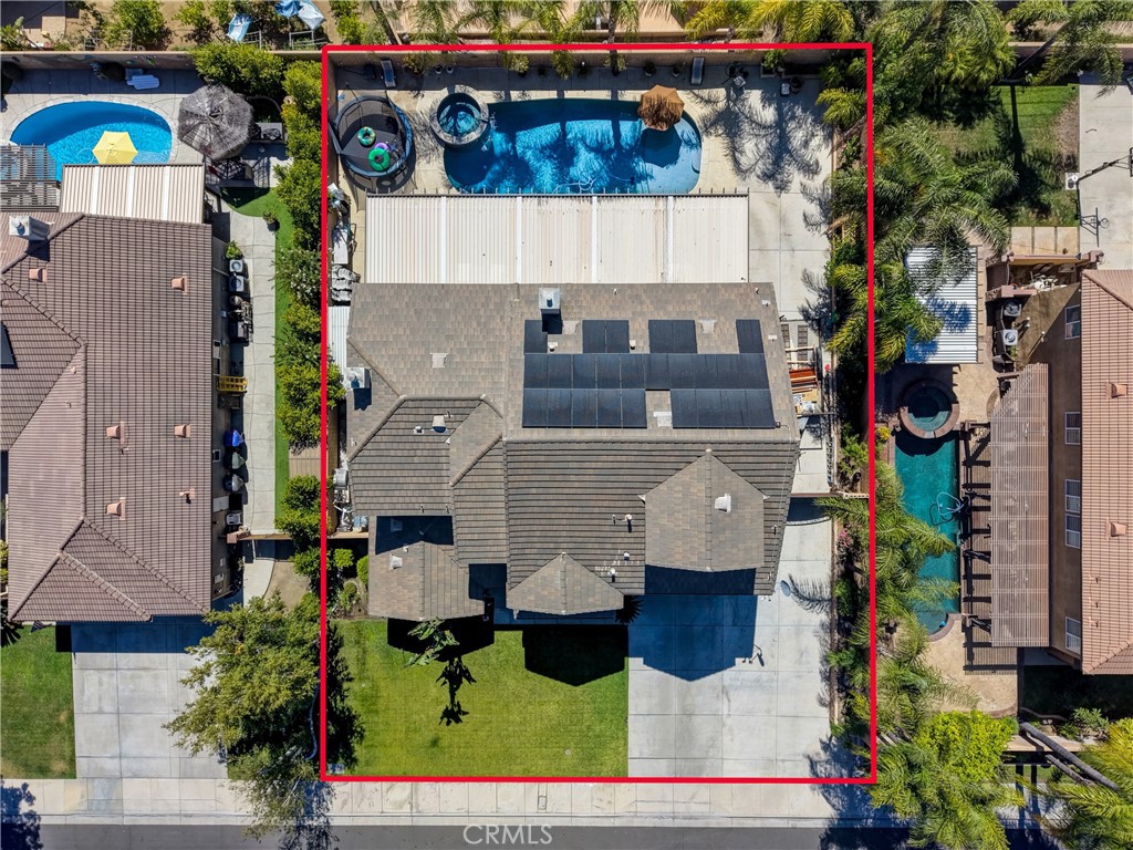 9479 Lost Grove