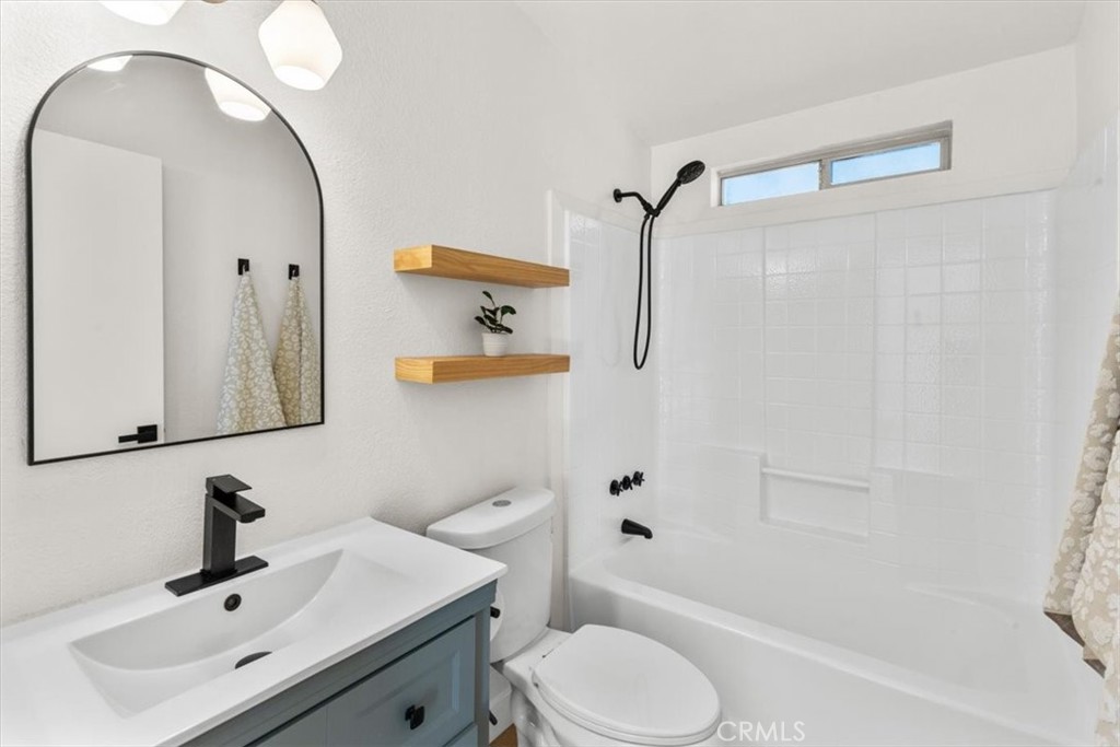 9080 Bloomfield 31