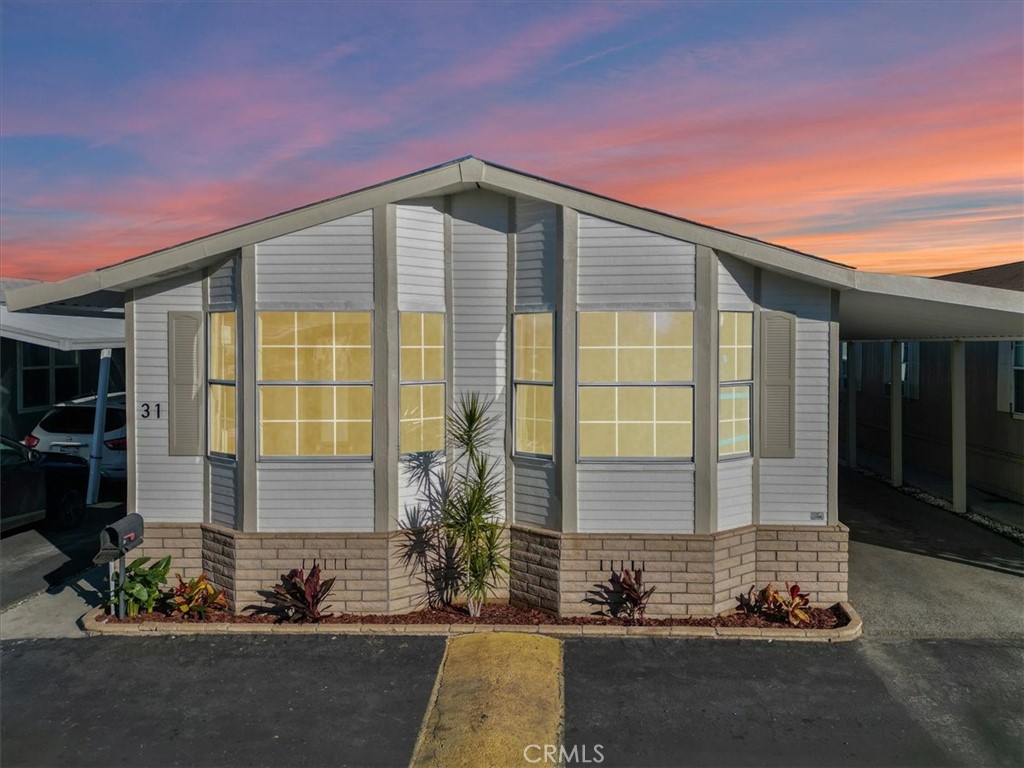 9080 Bloomfield 31