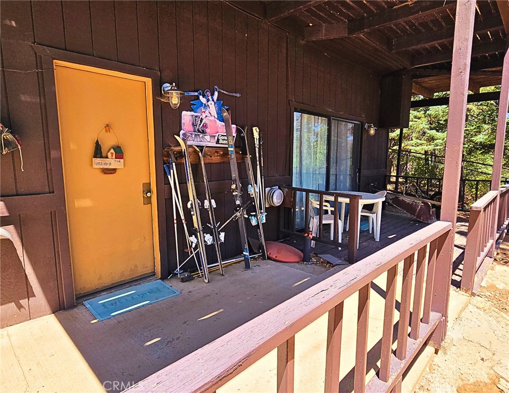 41620 Thrush Court