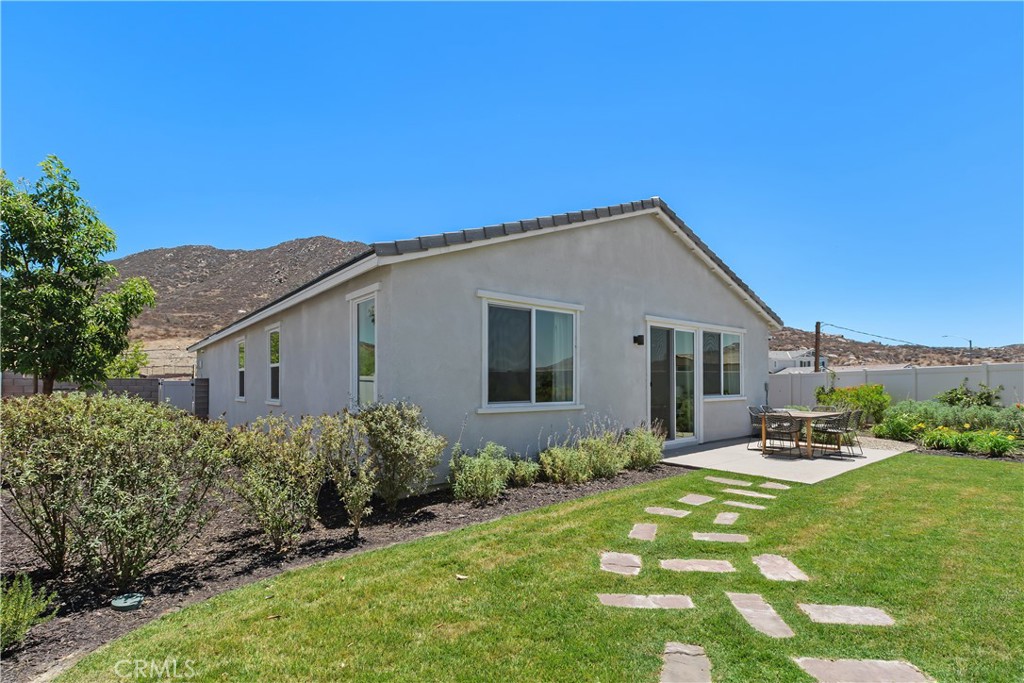 31672 Settlers Road