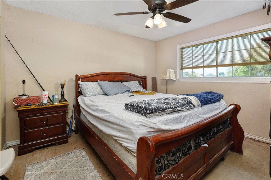 726 W Hacienda