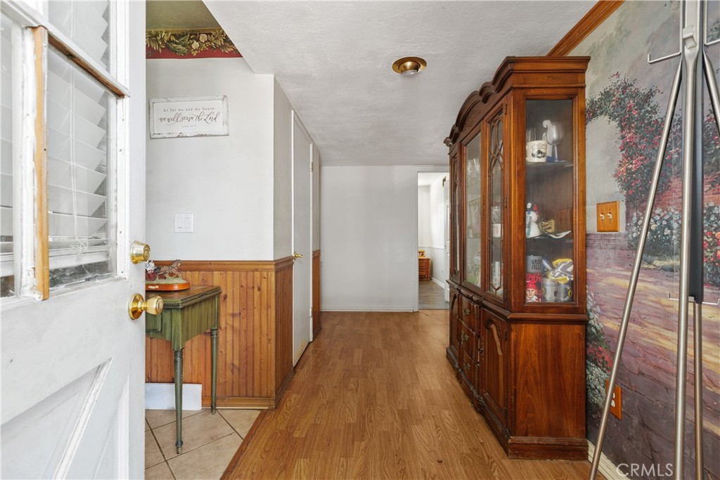 726 W Hacienda