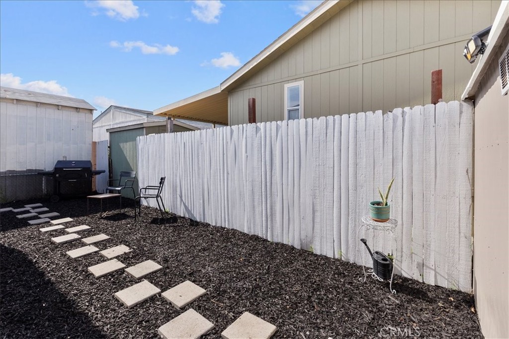 9080 Bloomfield 257