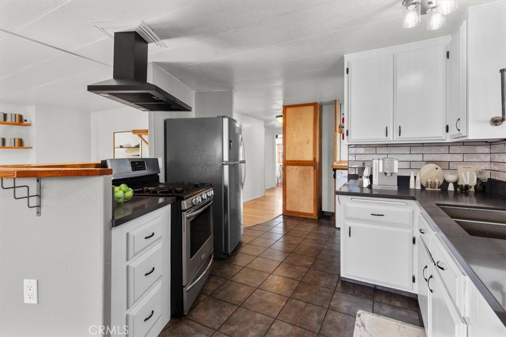 9080 Bloomfield 257